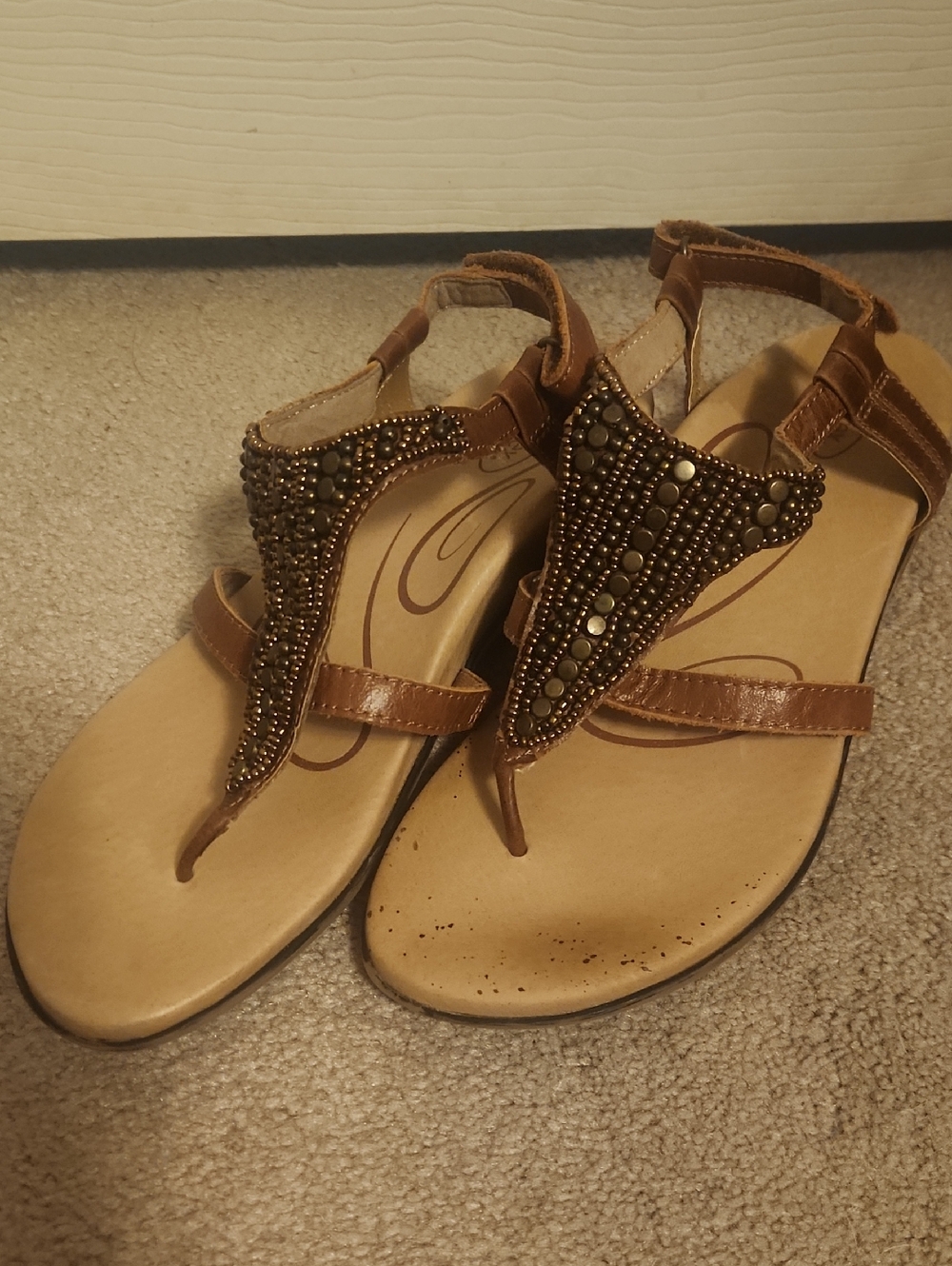 Aetrex Brown Beaded T-Strap Sandals